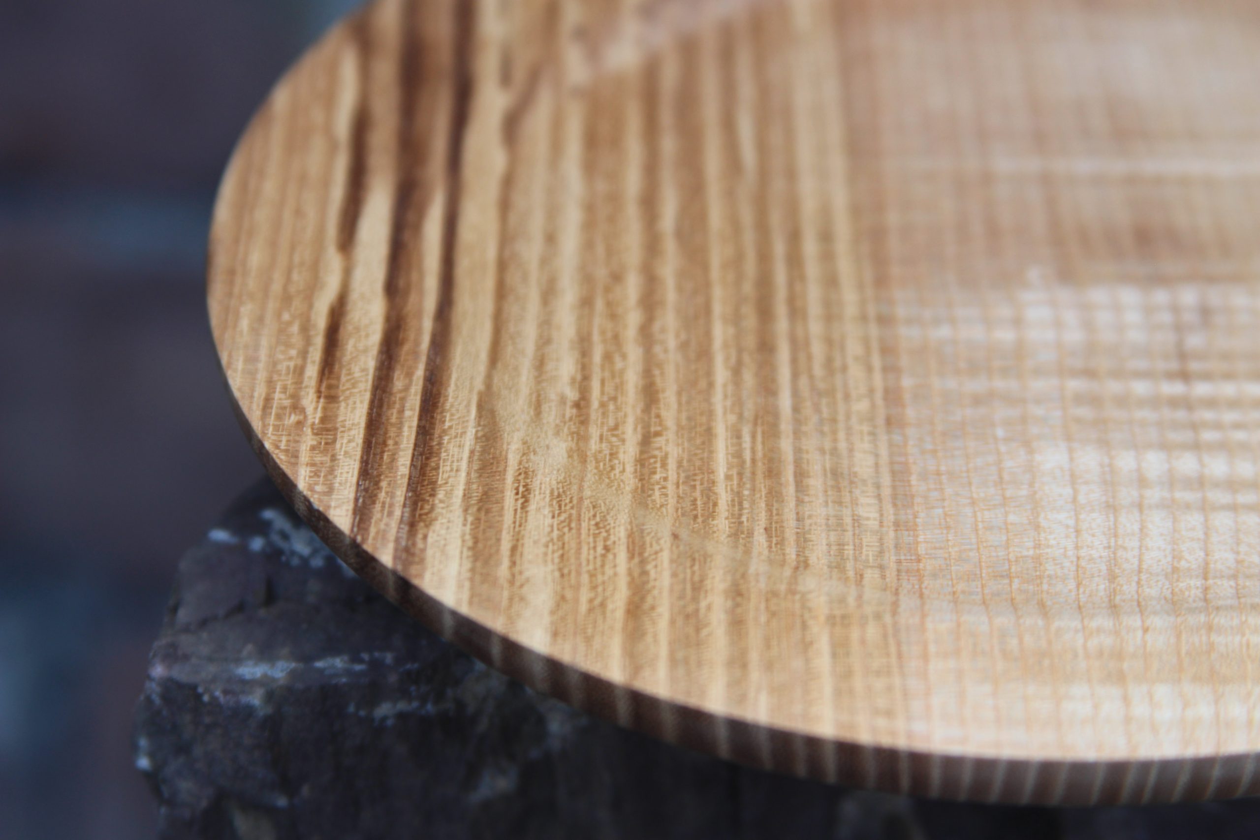 Small Olive Ash Plate – Neil Doughty – Woodturner